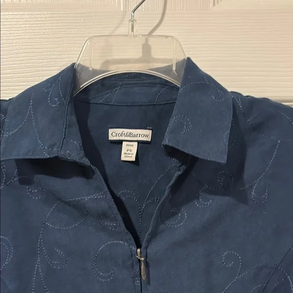 croft & barrow Medium Gray Blue Zip-Front Embroidered Blouse - Picture 2 of 7